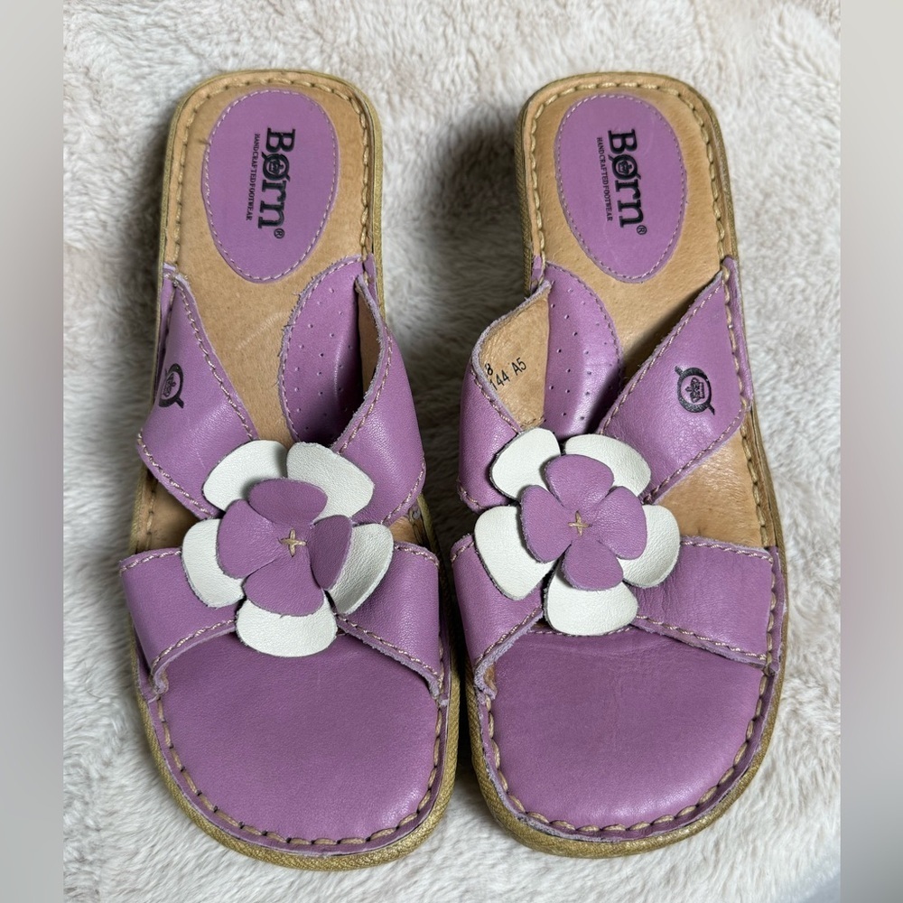 Born Lilac/White Floral Leather Wedge Sandals Womens Sz 7 VGUC